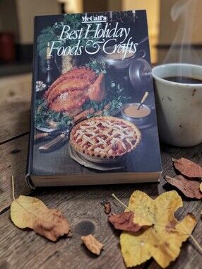 Vintage 1986 McCall's Holiday Foods Crafts Hardcover Cookbook